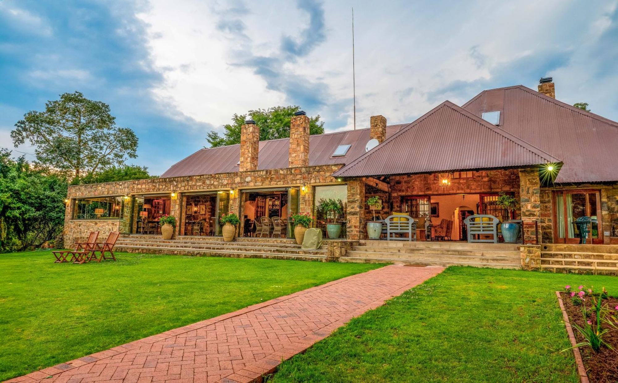 Walkersons Hotel & Spa Dullstroom Ngoại thất bức ảnh